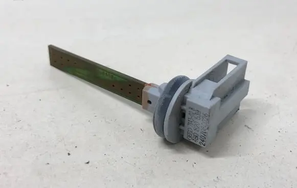 Volkswagen PASSAT B6 Interior temperature sensor 4B0820539