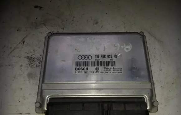 Audi A6 S6 C5 4B Engine control unit/module 0261206524
