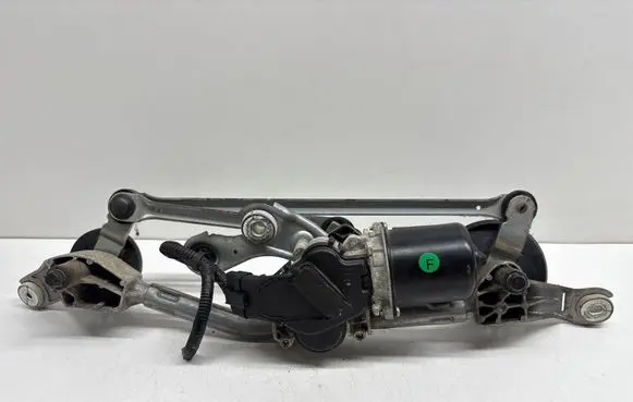 Nissan Juke I F15 Front wiper linkage and motor 288001KA0C 9724100803767 20130414