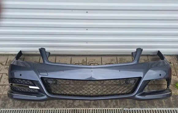 Mercedes-Benz C W204 Front bumper A2048805547