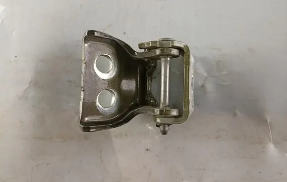 Citroen DS5 Rear door upper hinge ES70