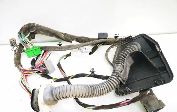 Volvo V70 Front door wiring loom 8676093 D8676093002 110602