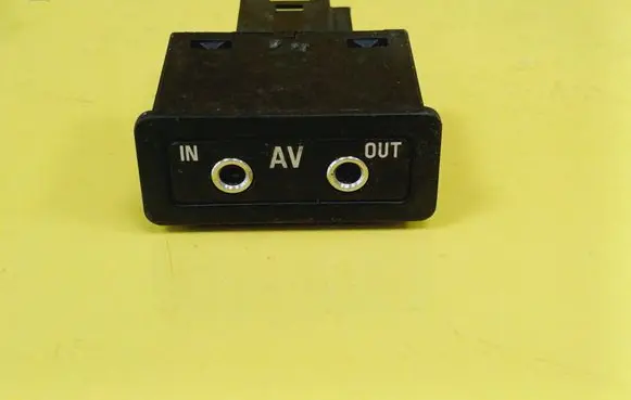 BMW 7 E38 AUX in-socket connector 8368346