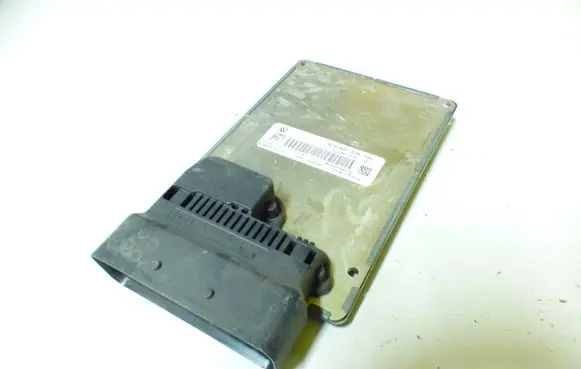 Volkswagen PASSAT CC Suspension control unit/module 3C0907376 S180031101C