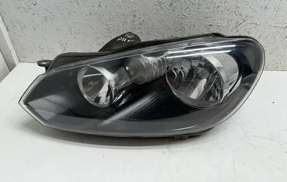 Volkswagen Golf VI Headlight/headlamp