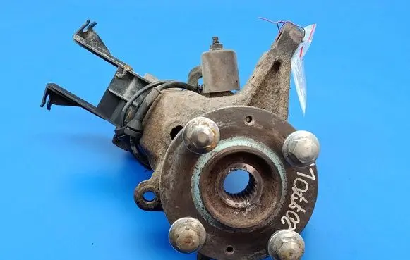 Peugeot 206 CC Front wheel hub spindle knuckle