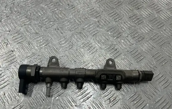BMW 1 F20 F21 Fuel main line pipe 0281002949 851162903