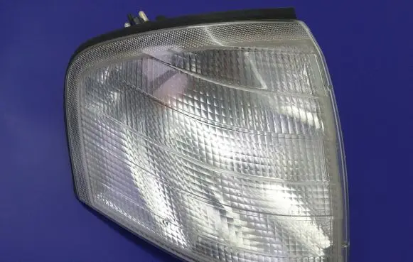 Mercedes-Benz C W202 Front indicator light 1305232110
