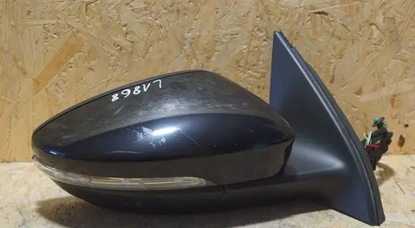 Volkswagen PASSAT B7 Front door electric wing mirror