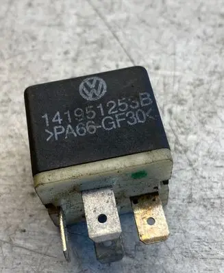 Audi A3 S3 8L Other relay 141951253b