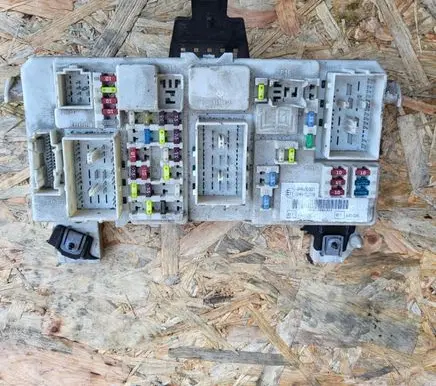 Ford Focus Comfort/convenience module 7M5T14A073DD