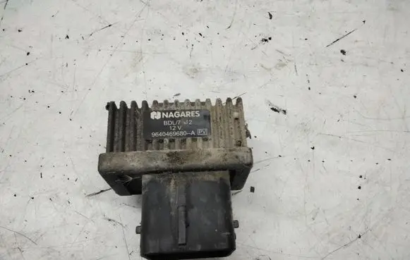 Renault Scenic II - Grand scenic II Glow plug pre-heat relay 9640469680