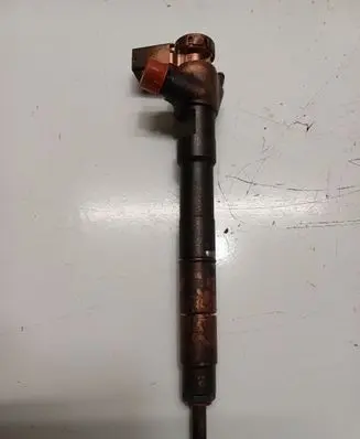 Audi A3 S3 8V Fuel injector 04L130277D