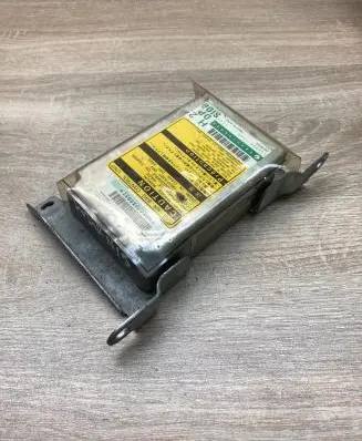 Subaru Forester SF Airbag control unit/module 98221FC020 1523001340