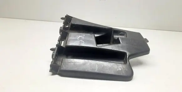 Volvo V60 Front bumper mounting bracket 30796625