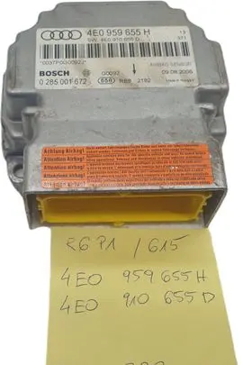 Audi A8 S8 D3 4E Airbag control unit/module 4E0959655H 0285001672