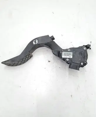 Audi A4 S4 B7 8E 8H Accelerator throttle pedal 8E1721523B