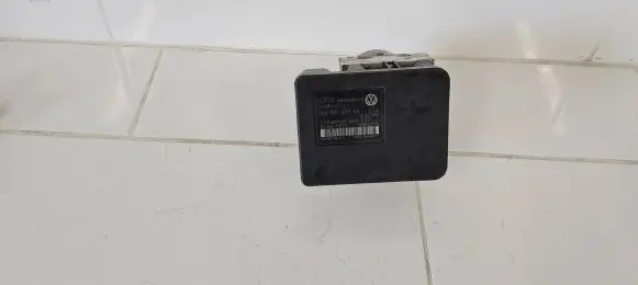 Seat Altea ABS Pump 1K0907379AA 00005305G1 10096003603