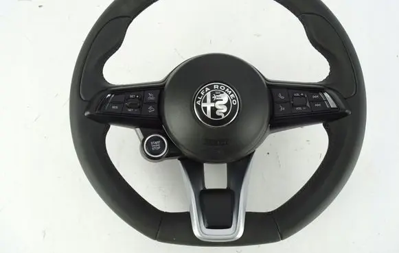 Alfa Romeo Giulia Steering wheel