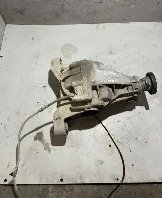 Volkswagen Touareg I Rear differential