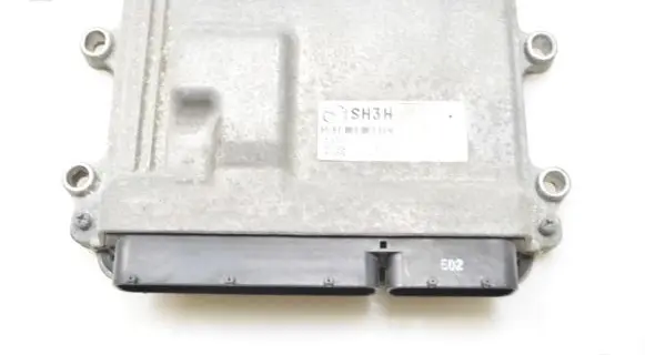 Mazda CX-5 Engine control unit/module SH3H18881C