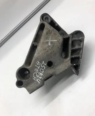 Seat Ateca Fuel pump bracket 04l130755e