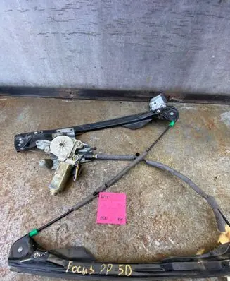 Ford Focus Front door window regulator with motor 119145103 FR316C017CB