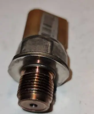 Volkswagen Golf VI Fuel pressure sensor 85PP2603 345449800 03L906054
