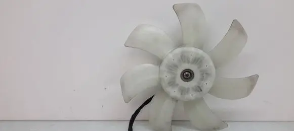 Toyota Corolla Verso AR10 Radiator cooling fan shroud 