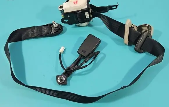 Mazda 2 Front seatbelt IMPRK1568875