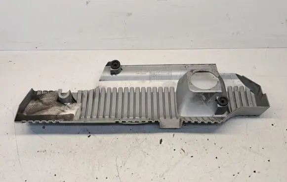 Toyota Prius (XW30) Engine cover (trim) 1121237090
