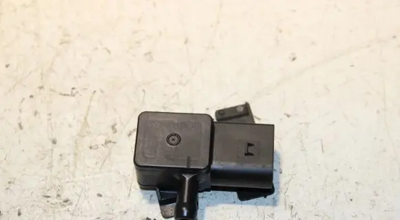 BMW 1 E81 E87 Exhaust gas pressure sensor 7805152