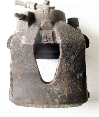 Volkswagen Golf VI Front brake caliper