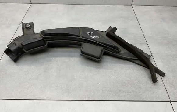 Nissan X-Trail T32 Air intake duct part 4BE0A