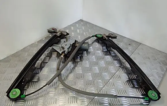 Jaguar X-Type Front door window regulator motor 2422004553 0130821947