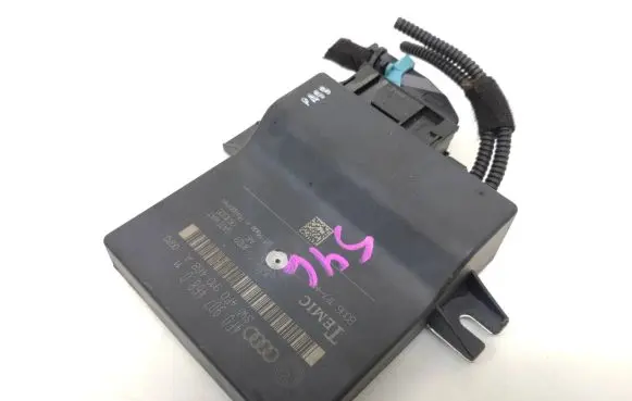 Audi A6 S6 C6 4F Gateway control module 4F0907468D 4F0910468A