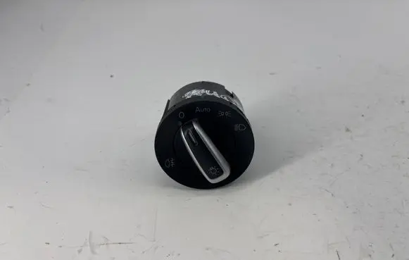 Volkswagen Jetta VI Light switch 3C8941431