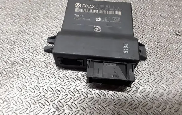Audi A6 S6 C6 4F Gateway control module 4L0907468B 4L0910468A