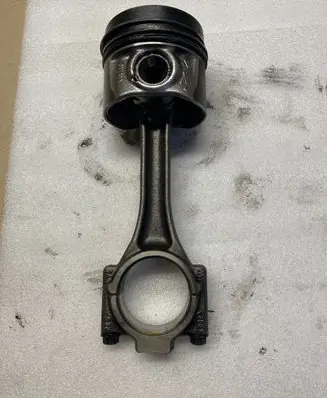 Volkswagen Polo V 6R Piston with connecting rod 03LA 172004