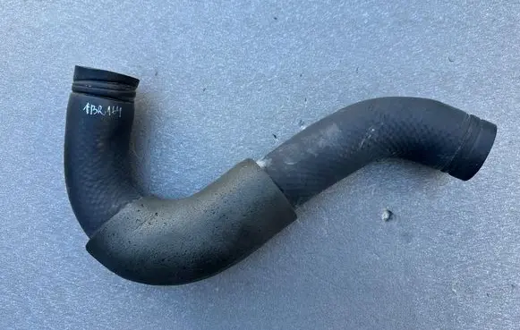 Nissan Patrol Y60 Engine coolant pipe/hose 2150422J01