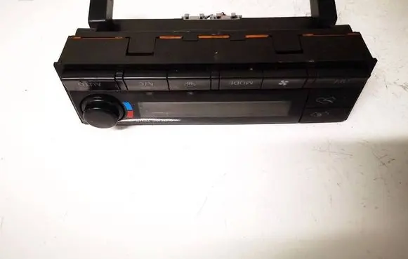 Nissan X-Trail T30 Climate control unit 275008h802 3n28234700