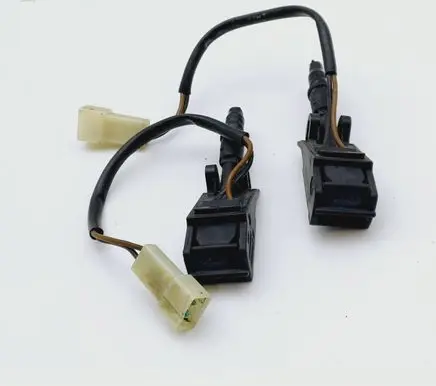 Volkswagen Bora Windshield washer spray nozzle 8E0955986