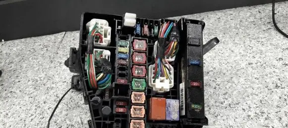 Toyota Yaris Fuse box set