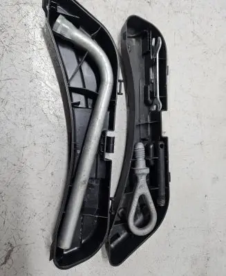 Audi A4 S4 B6 8E 8H Tool set 8E0012111