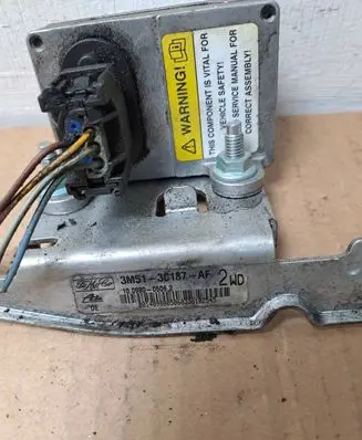 Volvo V50 ESP acceleration yaw rate sensor 3M5T14B296AB 10098501044