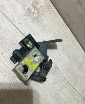 Front door hinge set
