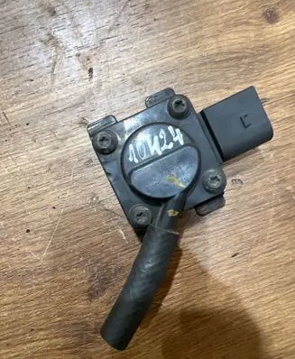 BMW 7 E65 E66 Exhaust gas pressure sensor 7789219