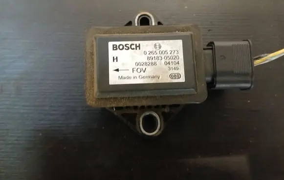 Toyota Avensis T250 ESP acceleration yaw rate sensor 0265005273 0028288 8918305020