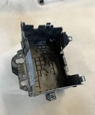 Renault Modus Battery tray 8200814273