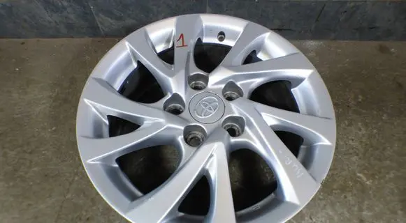 Toyota Auris E180 R16 alloy rim AURISX4261102L80 4261102L80
